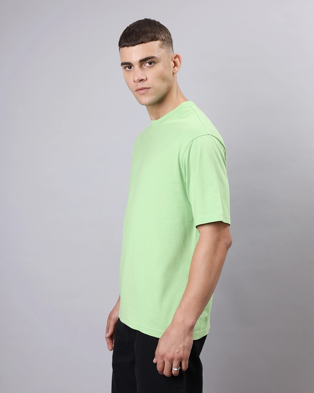 RIVANORA Men’s Oversized T-Shirt – Modern Streetwear Essential ( Pastel Green )