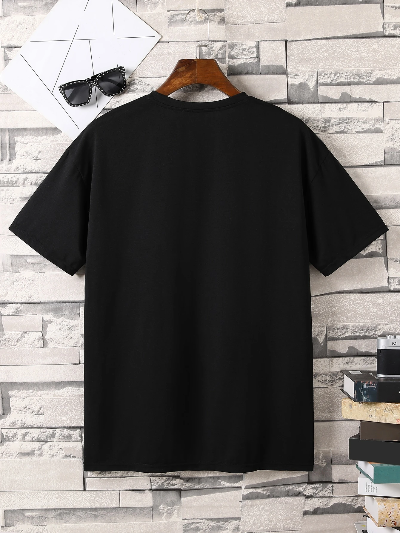 balck Print Casual Short Sleeve T-Shirt .